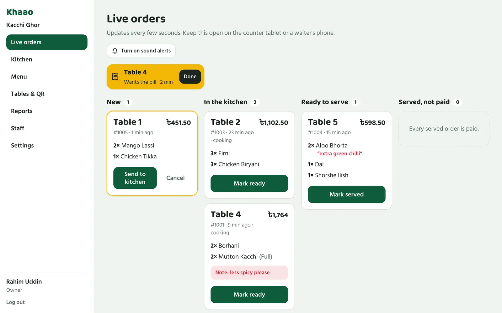 Live orders board: a bill request from table 4, and orders grouped into new, in the kitchen and ready to serve